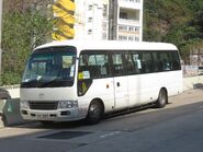 HR79線用車UV987駛經柴灣道（2021年2月）