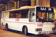 275R線開辦初期主要用車為三菱MK117J（AM）