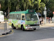 27A線用車途經鴨脷洲邨