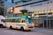 此站位於仁愛街市外（2012年4月）