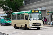 46M線用車正在途經荔景站