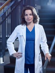 4-saving-hope-season-5-erica-durance-9899-769x1024.jpeg