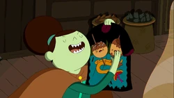  con la camiseta rockera de la .