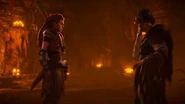 Aloy talking to Lansra.
