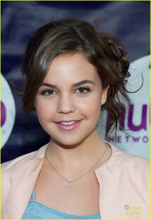 Bailee-madison-2013-power-youth-10