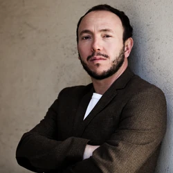 Michael Che Koch Galerie Hotel 13 Wiki Fandom