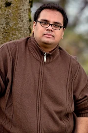 MV5BMjE3MDY0MzE1NV5BMl5BanBnXkFtZTgwMjExMzk0ODE@. V1 