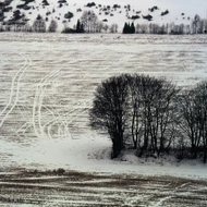 The Expanses EP, the second track of which plays over Hotline Miami 2'"`UNIQ--nowiki-00000004-QINU`"''s menus.