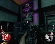 Постер на стене