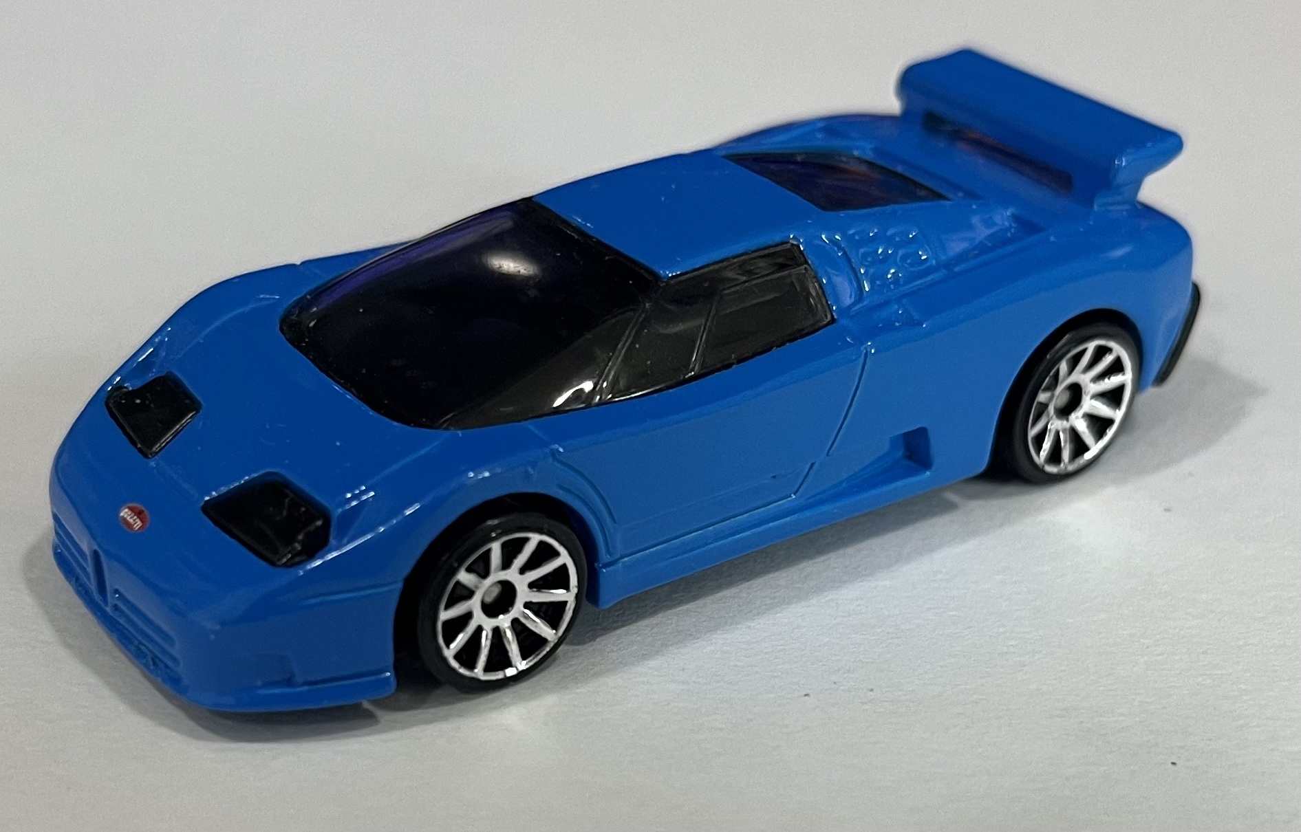  Hot Wheels Premium Car Culture Exotic Envy #4/5 '16 Bugatti  Chiron (Blue/Black) : Toys & Games