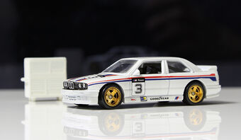 supreme e30 m3 hot wheels