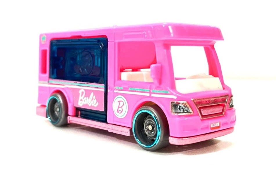 Barbie camping car