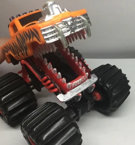 McDonalds 1993 Attack Pack, Slash Cat , 3 Inches Long c