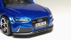 Hot Wheels Factory Fresh Series 2/10 '17 Audi RS 6 Avant 214/250, Blue