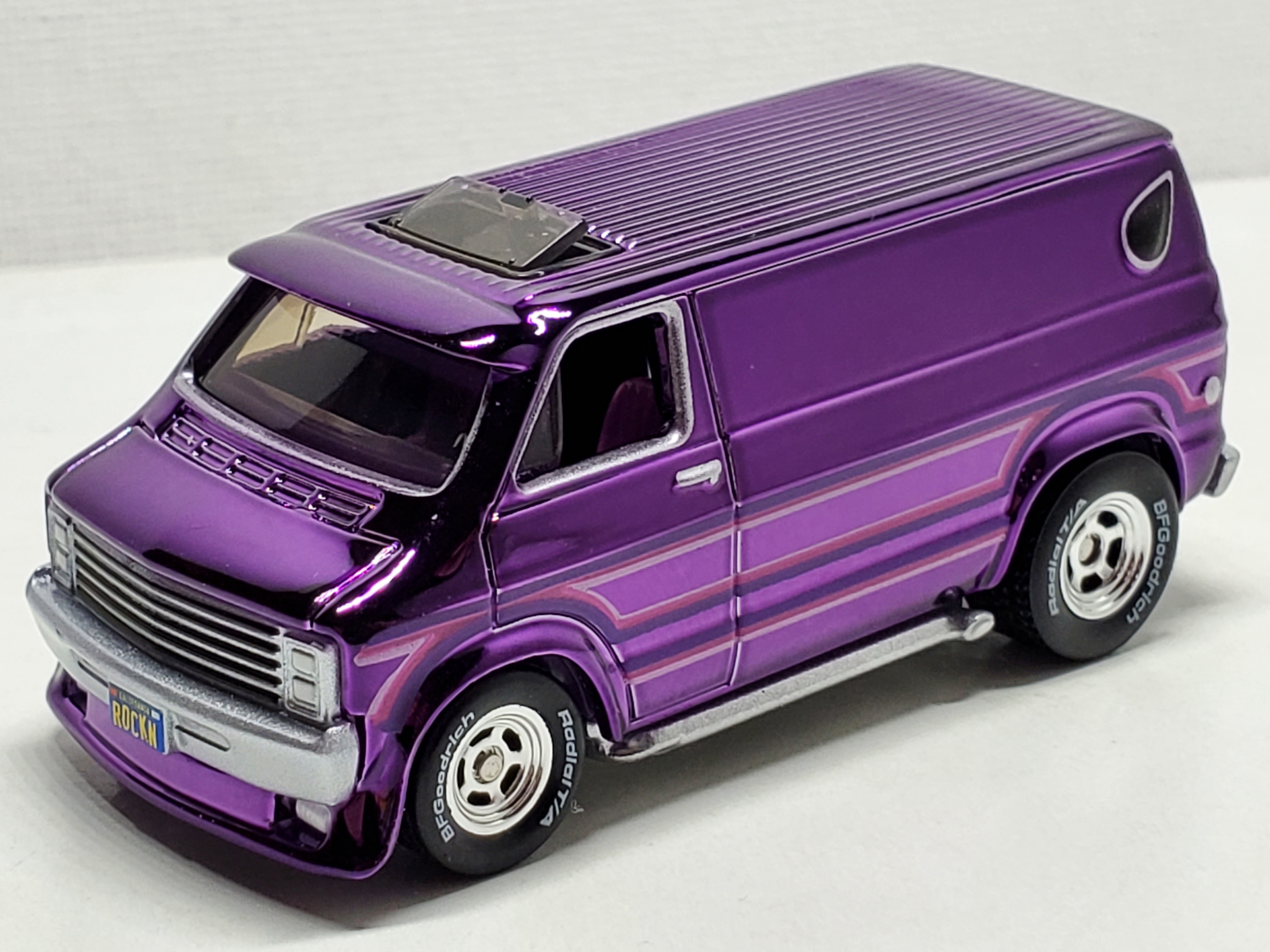 想像を超えての 【ホットウィール】'70s Dodge RLC Van Tradesman