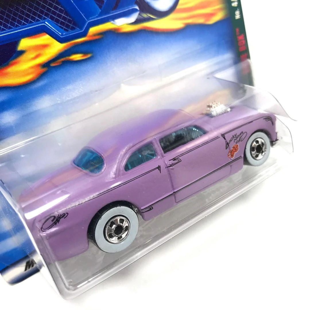 2001 Shoe Box (Light Purple)