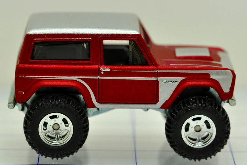 【Hot Wheels】67 Ford Bronco Amazon.com: Hot Wheels Pixy Stix '67 Ford Bronco : Toys & Games