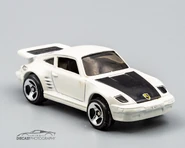 27092 - Porsche 930-2.jpg (1.51 MB) 2000 Mainline