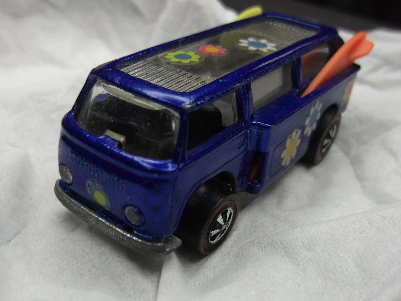 Hot Wheels Redline Personalizzato Patriot Beach Bomb – Colori Rosso E Blu Su Cerchi Cromati