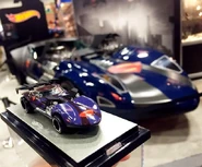 Hot Wheels Batman v Superman Twin Mill with 1/64th scale version