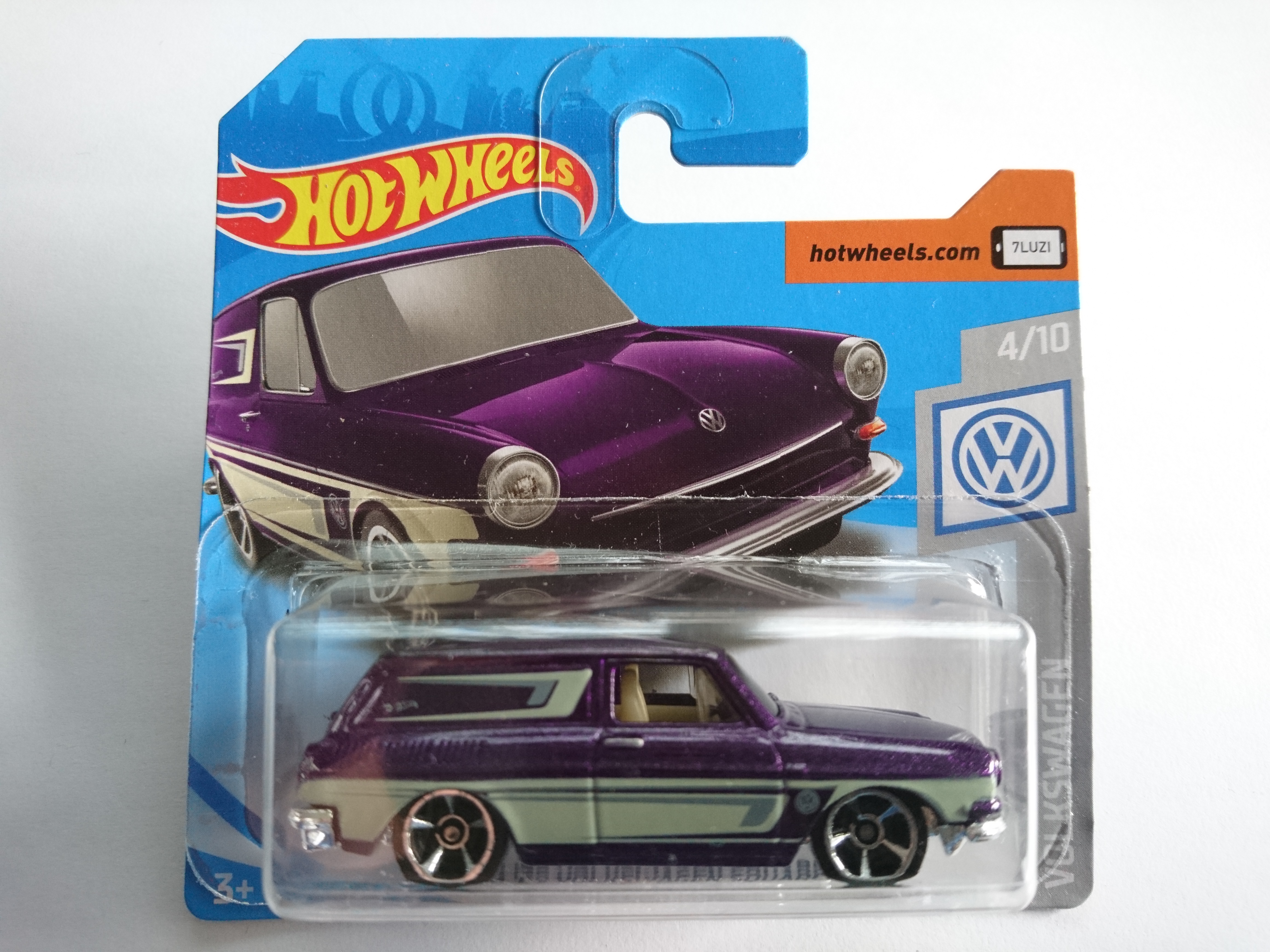 Lila Hot Wheels CUSTOM '69 VOLKSWAGEN SQUAREBACK 2019 - Volkswagen 4/10 