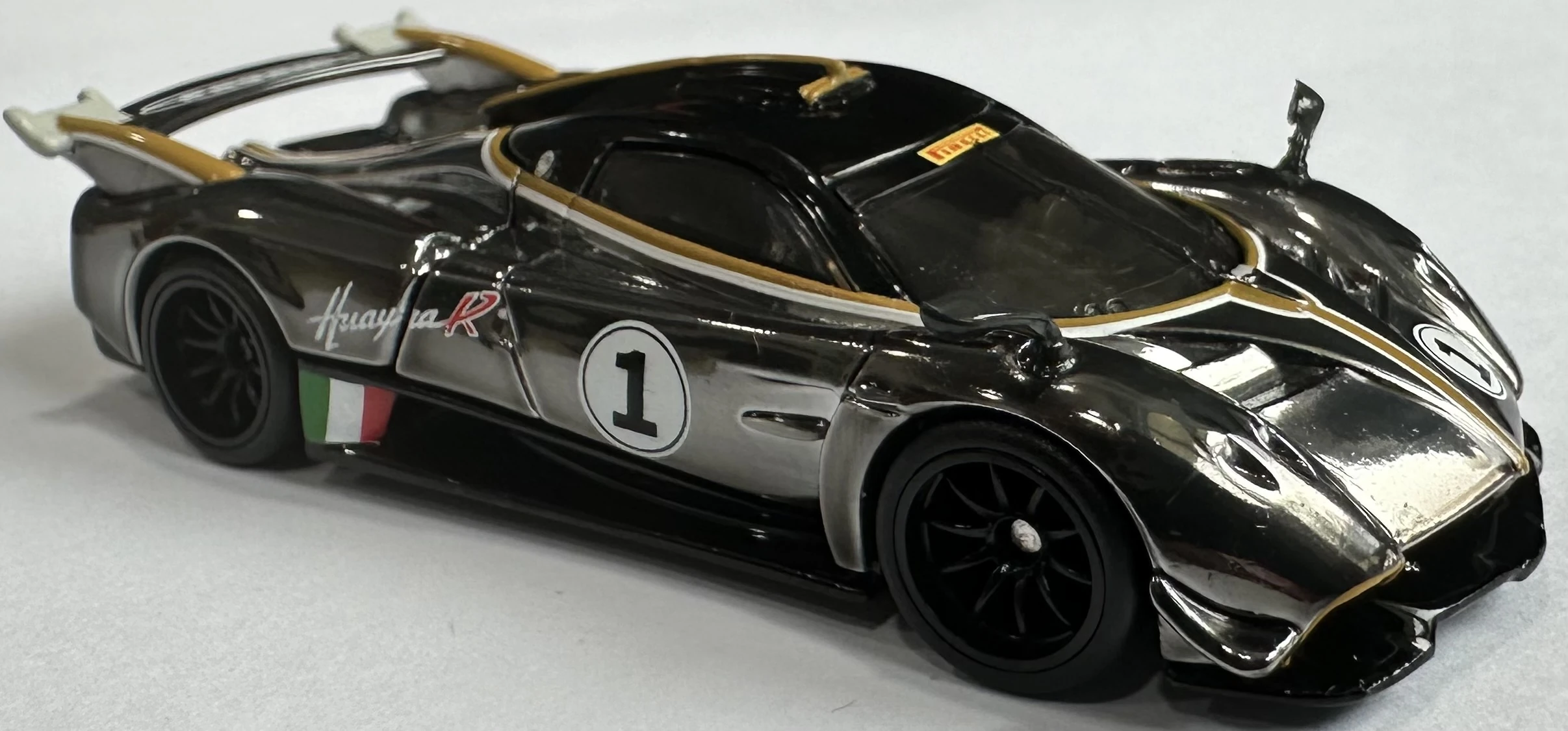 ホットウィール　21 Pagani Huayra R ミニカー RLC Exclusive '21 Pagani Huayra R | Mattel Creations