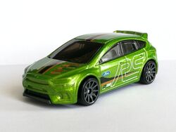 Hot wheels ford focus rs green deals