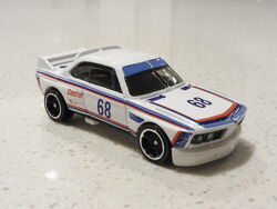 Hot Wheels Premium 2-Pack '73 BMW 3.0 CSL Race Car / BMW 320 Group 5  (HKF55)