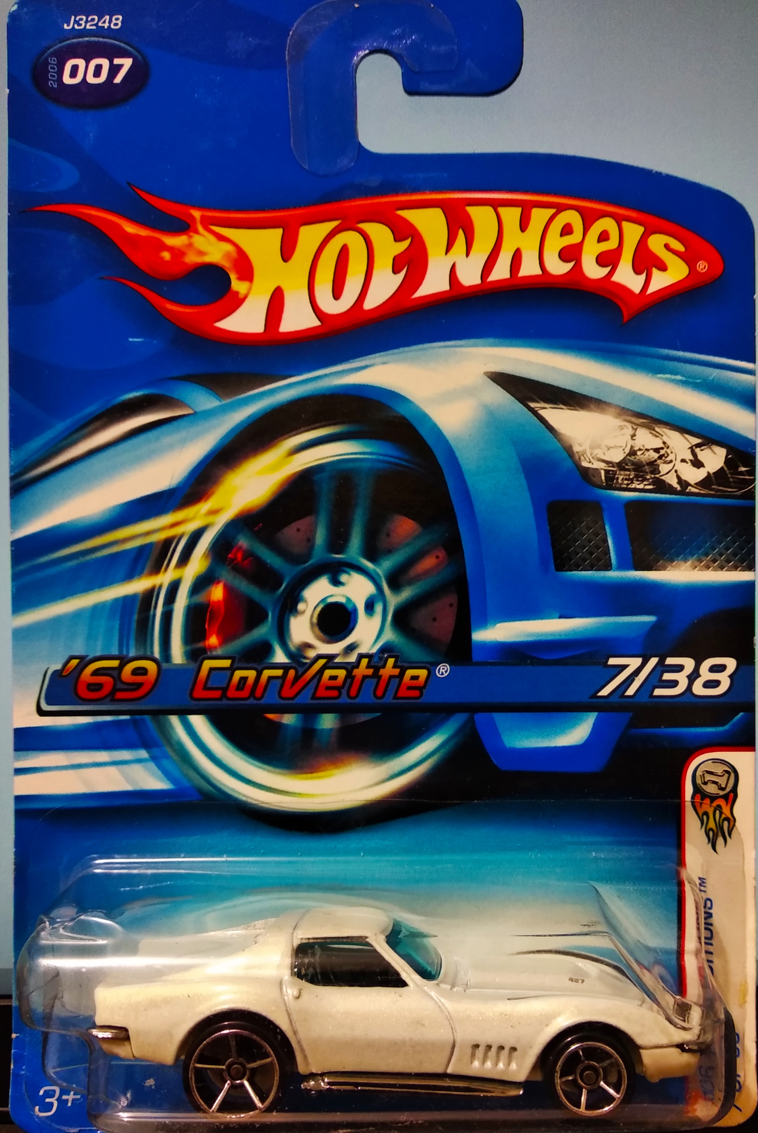 Hot Wheels 1:64 Scale 2006 First Editions Series '69 CORVETTE RED 
