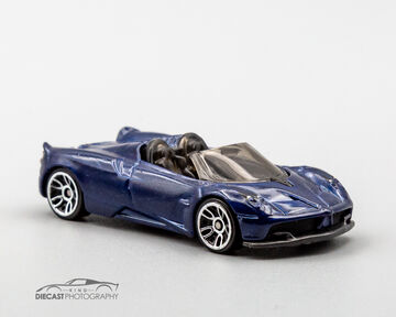 Hot wheels pagani huayra roadster cheap