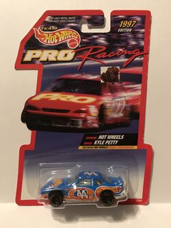 1999 Hot Wheels Ford Nesquik #10 Race Car, Made in Thailand