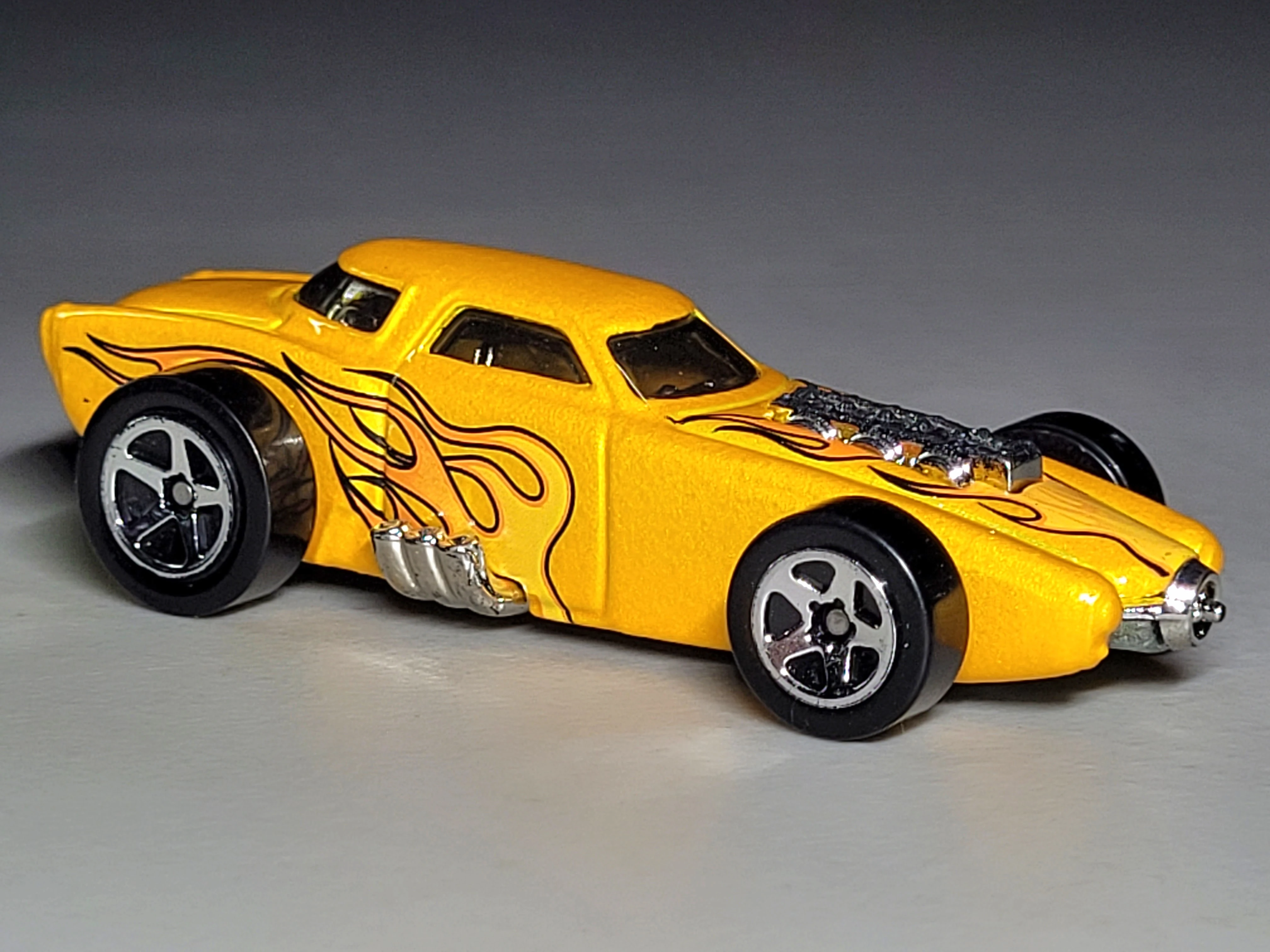 2005 Bullet Nose (Pearl Dark Yellow)