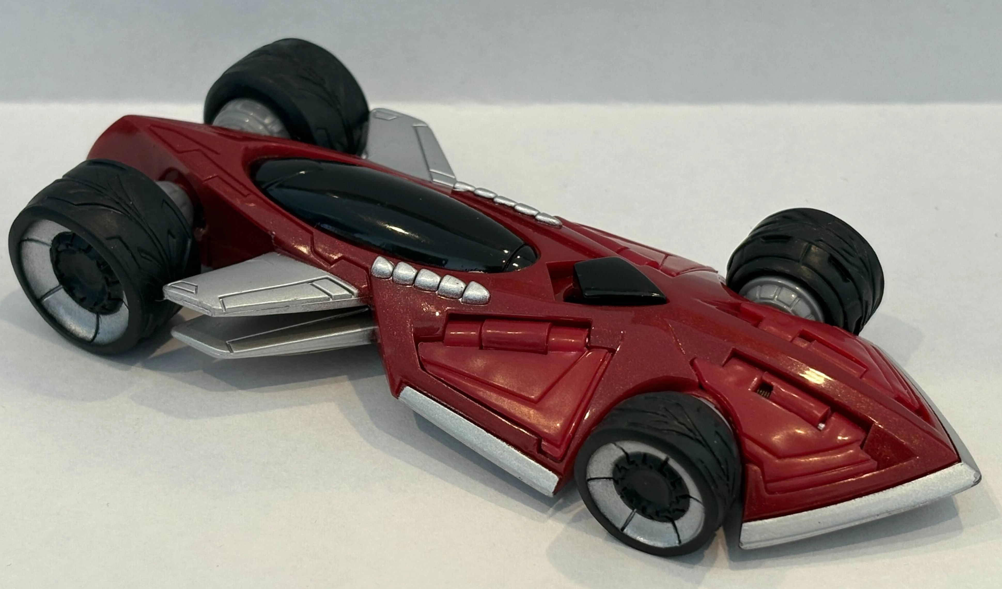 2009 Saber (1:43 Battle Vehicles) (Red)