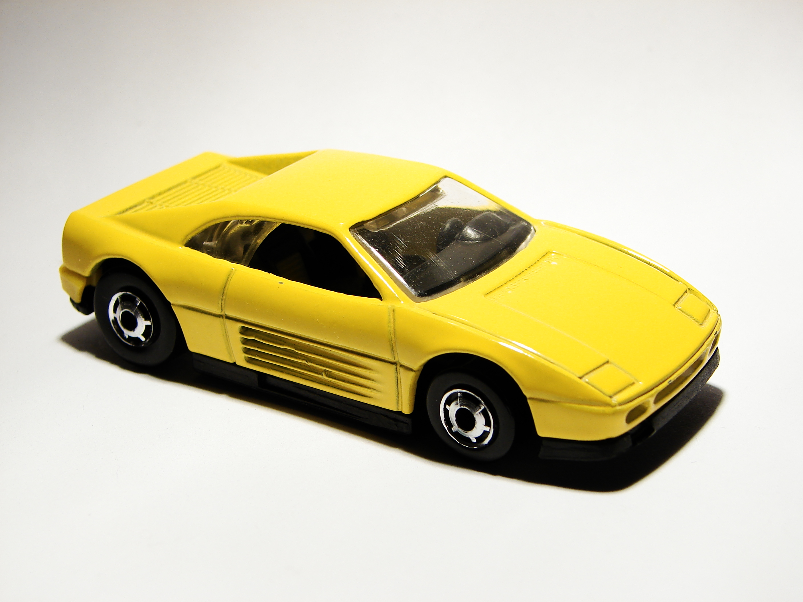 Hot wheels hot sale yellow ferrari