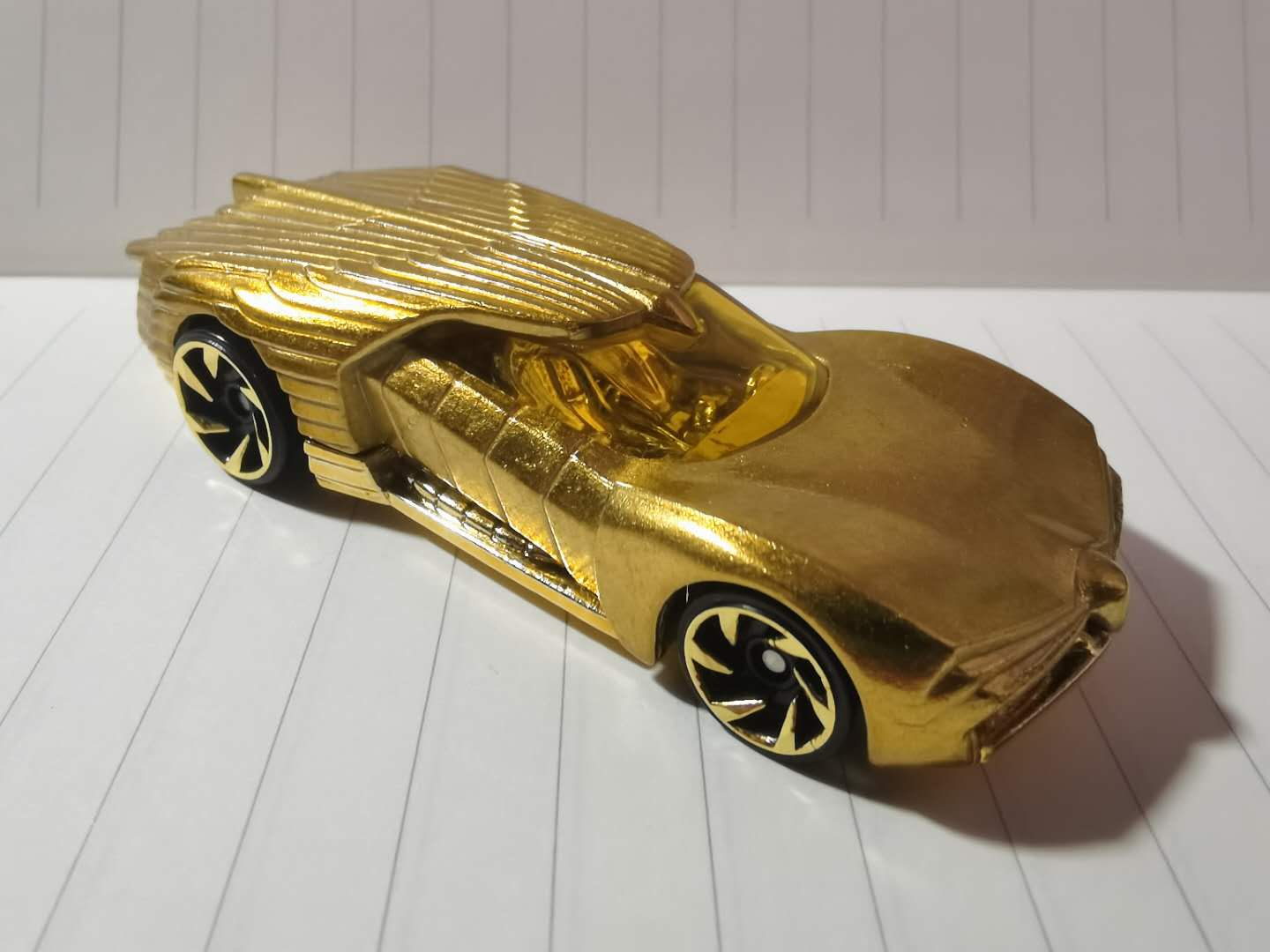 Van toepassing zijn routine Academie WW84 Golden Armor | Hot Wheels Wiki | Fandom