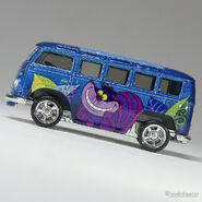 1071 Hot Wheels Volkswagen Custom Deluxe Station Wagon Alice in Wonderland mf blue (5)