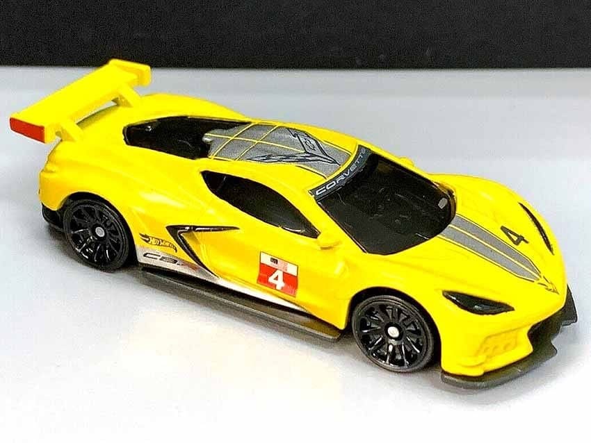 hot wheels corvette c8r