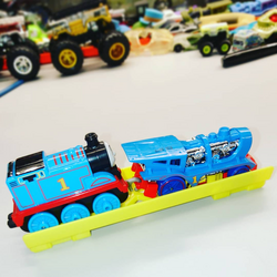 Hot wheels best sale thomas the train