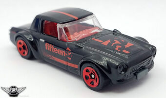 datsun fairlady 2000 hot wheels