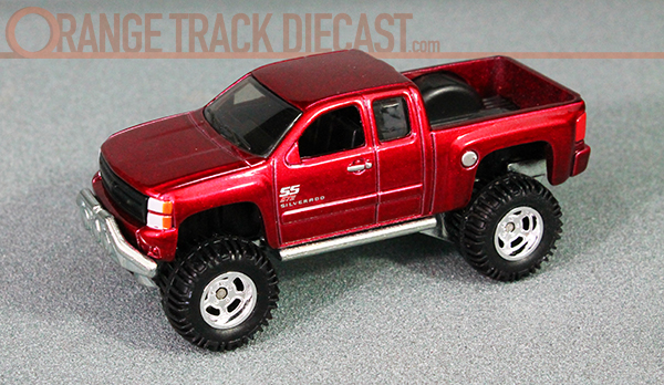 19 chevy silverado trail boss lt hot wheels