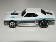 2019 Muscle Mania White