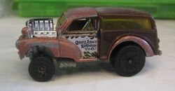 Hot Wheels 2001 Morris Wagon ミニカー 2001 First Editions: MORRIS WAGON – ORANGE TRACK DIECAST