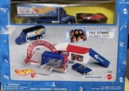 Gas Station Playset (Kool Toyz?) with a Pontiac Banshee & a Hot Wheels Haulers