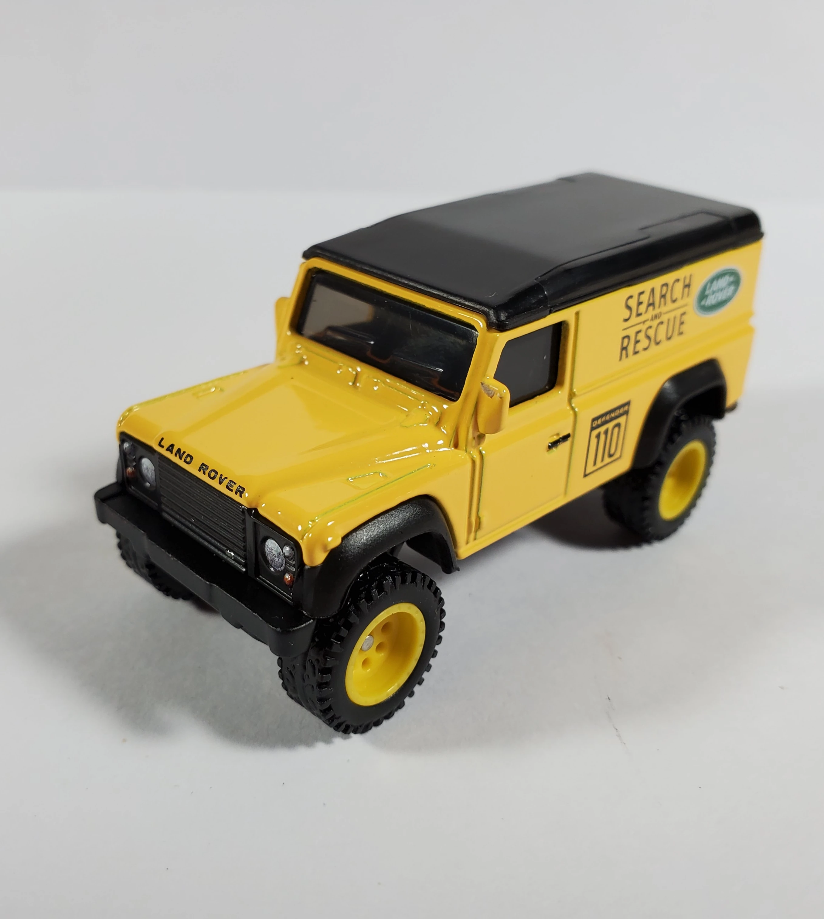 2020 Land Rover Defender 110 Hard Top (Yellow)