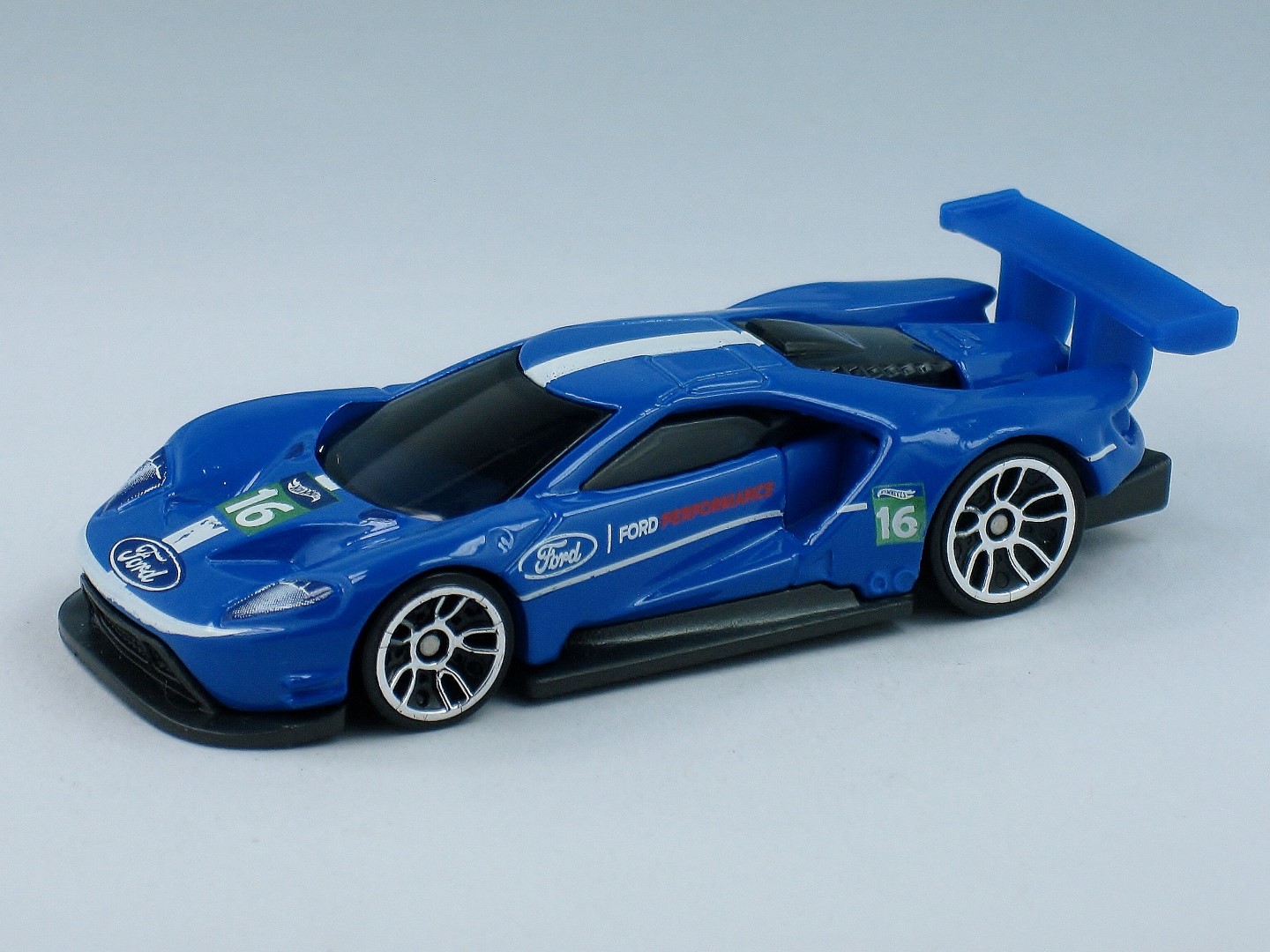 Premium HW Edition Ford GT 1:64 Scale Rare Collectible 