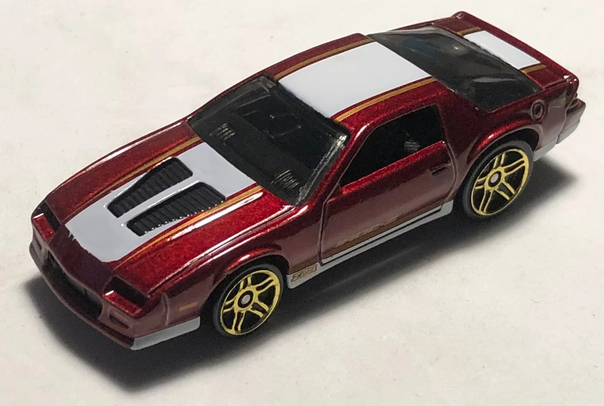 2021 '85 Chevrolet Camaro IROC-Z (Metalflake Red)