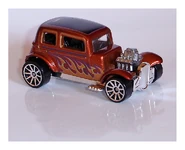 32' Ford Vicky by Baffalie