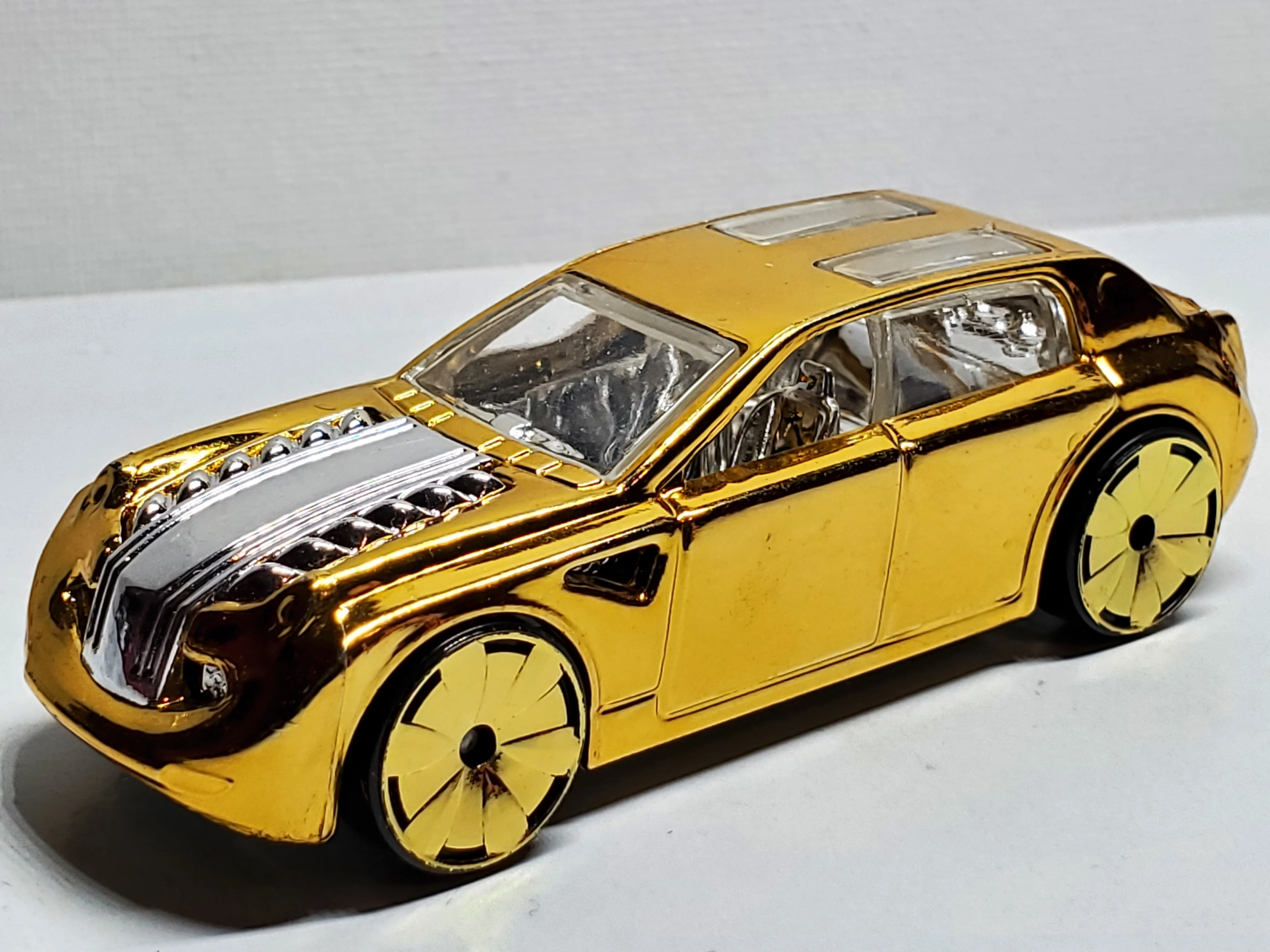 2007 Unobtainium 1 (Mirrored Gold With Mirrored Chrome Hood)