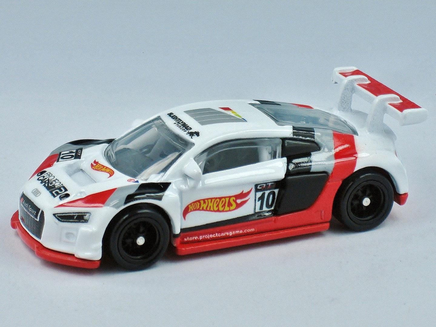 hot wheels audi r8