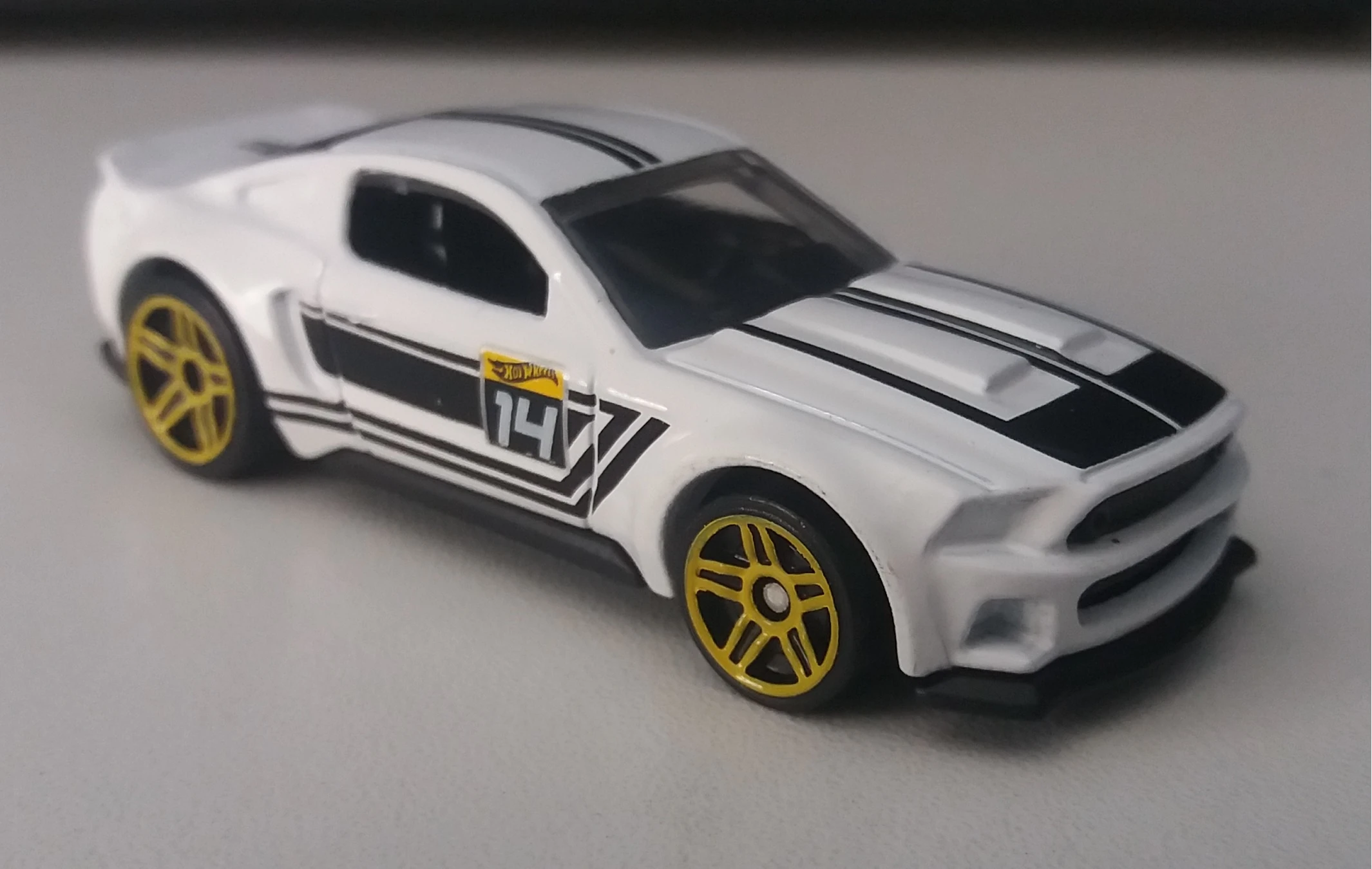 2016 2014 Custom Mustang (White)